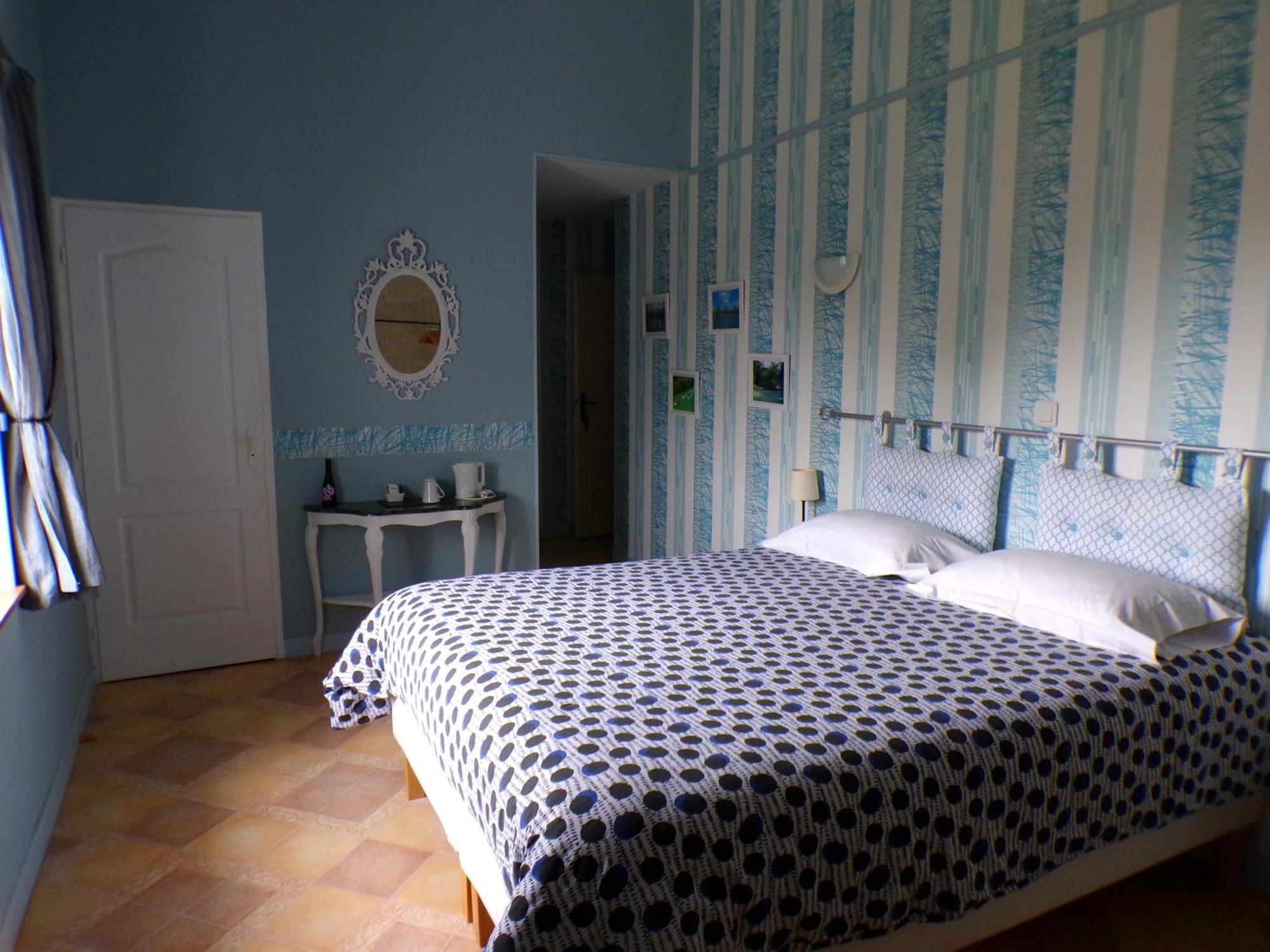 Le Logis De La Venise Verte Saint-Hilaire-la-Palud Esterno foto