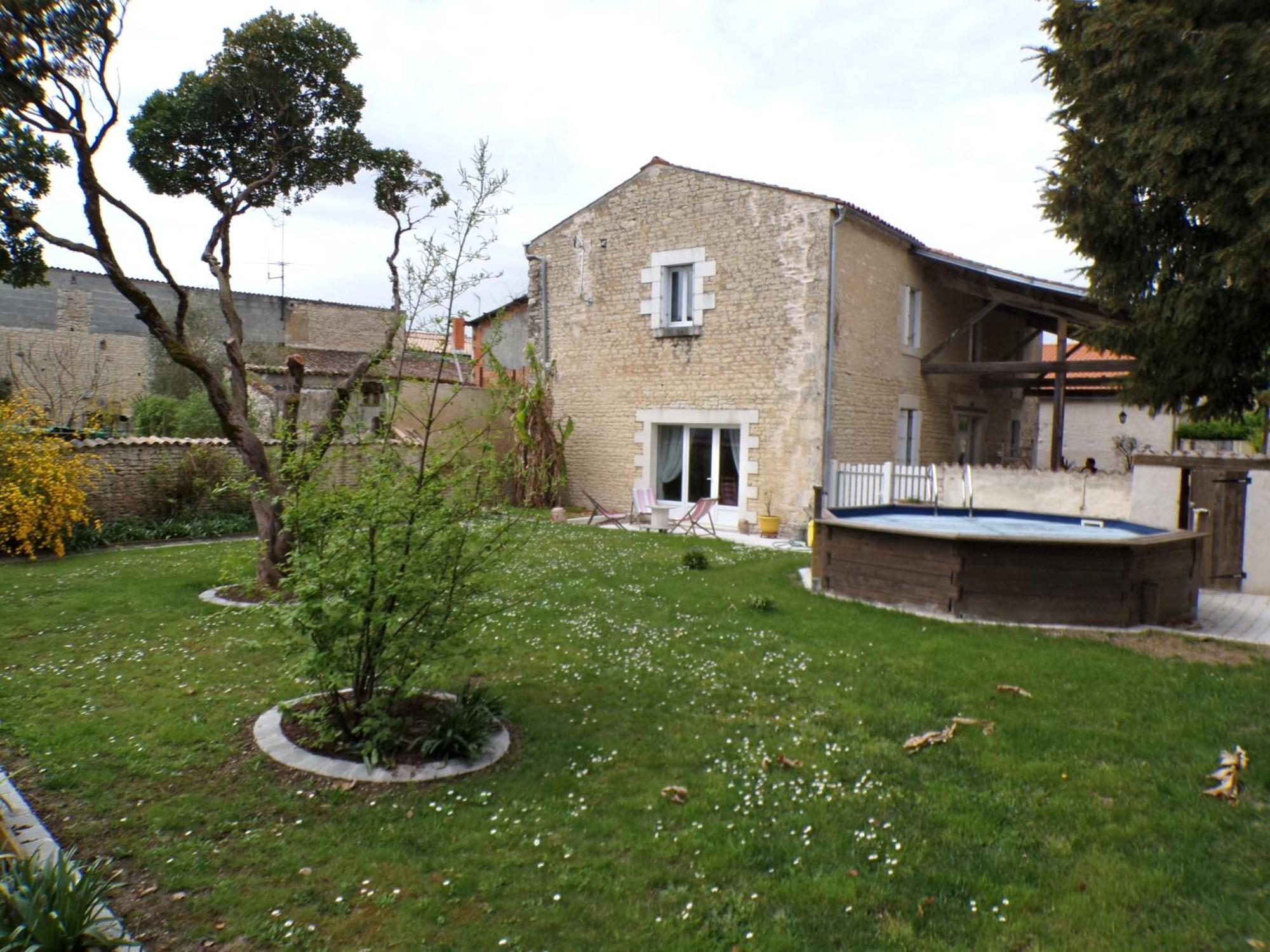 Le Logis De La Venise Verte Saint-Hilaire-la-Palud Esterno foto